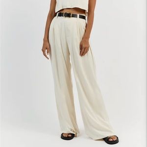Dissh pleated Rue trouser in cream 8